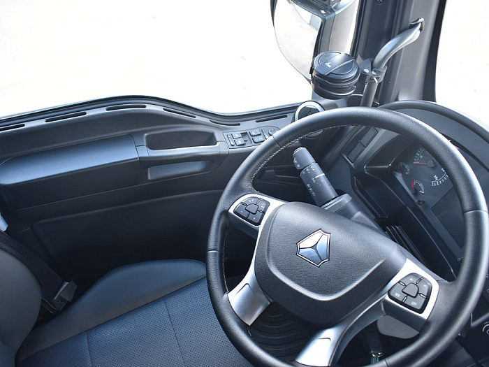 SITRAK C7H 6x4 МКПП